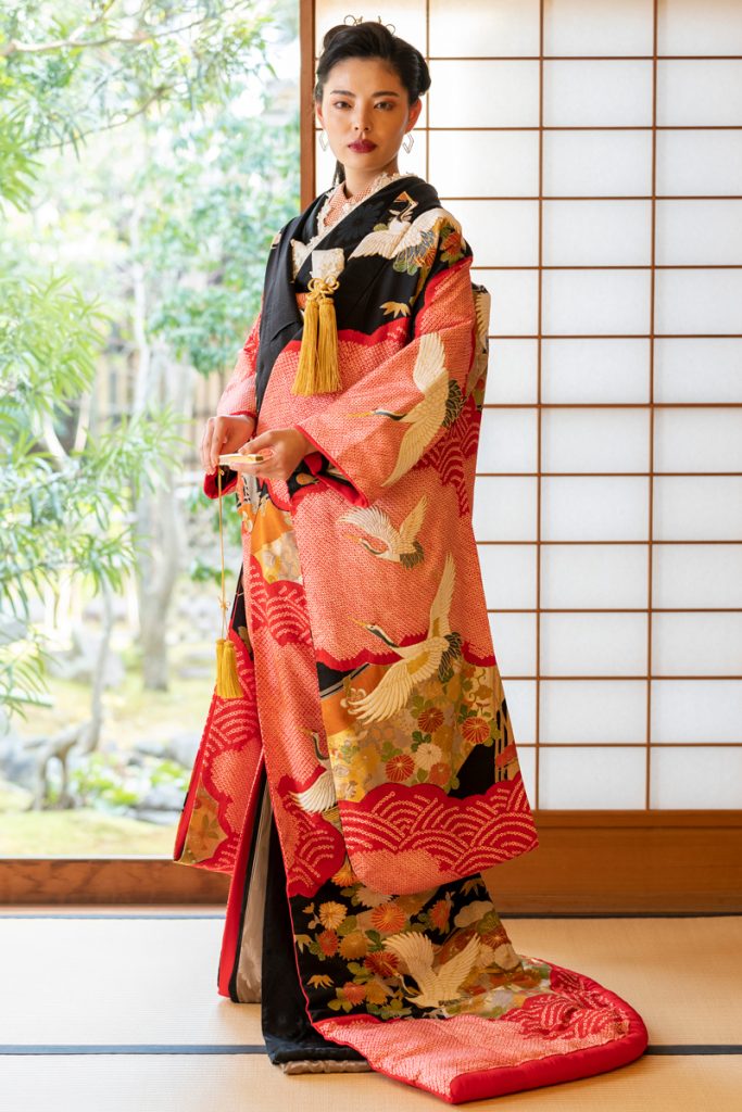 14黒／赤絞り雲取鶴相良刺繍 | ホーム | Zen Kyoto Web Catalog
